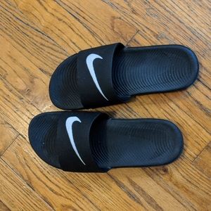 Nike slides